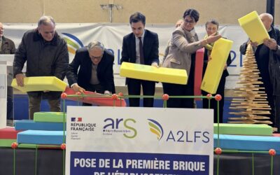 Pose de la première brique de l’Établissement d’Accueil Temporaire d’Urgence à Montrodat